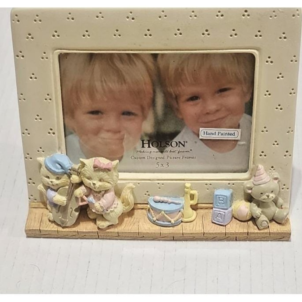 Adorable, Handpainted, vintage Holson MUSICIAN Kitty cats 5 x 3 picture frame